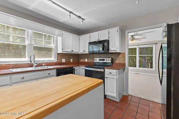 $2,700 | 225 Mitchell Road, Southern Pines, NC 28387