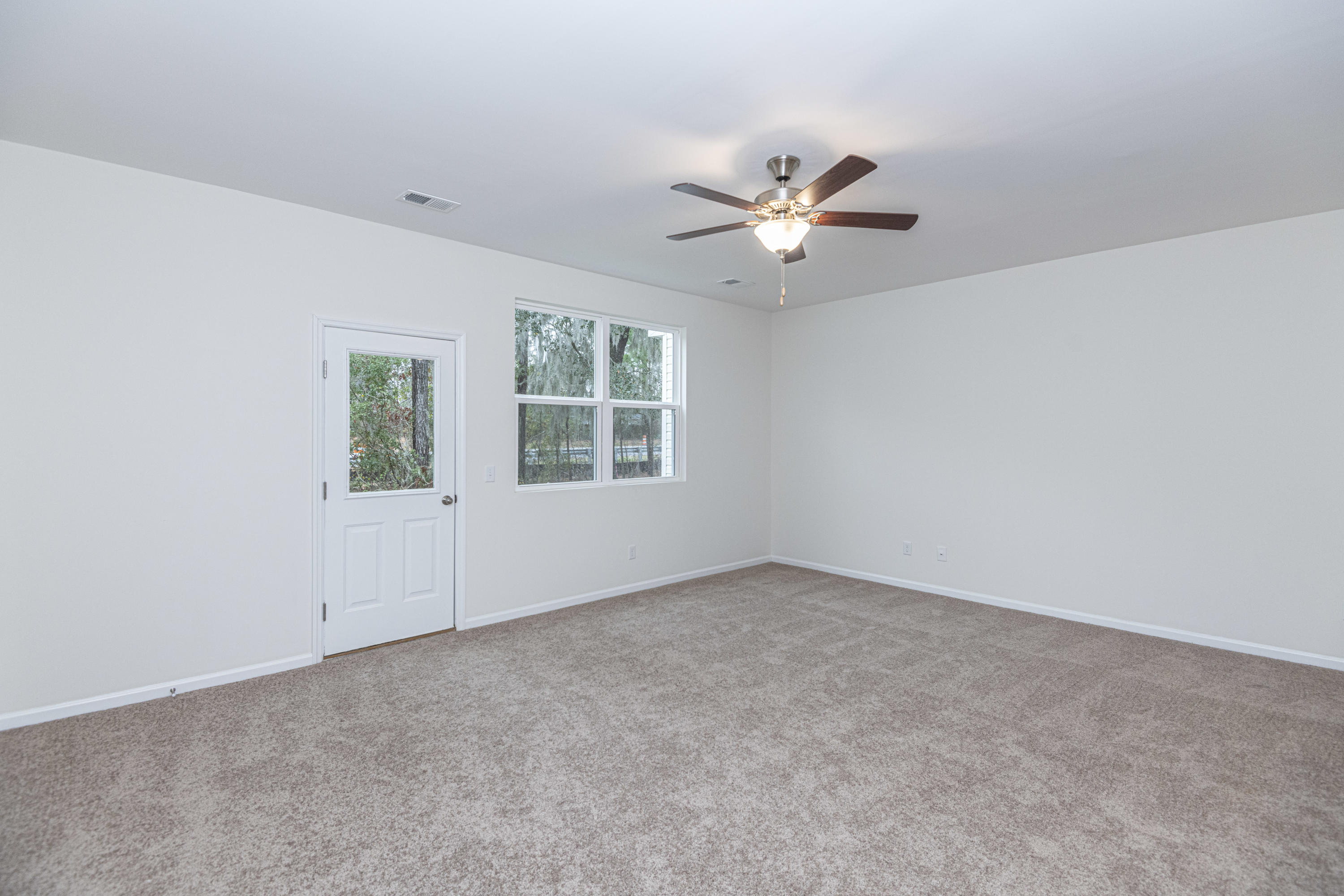 202 Woodward Road, Unit 111 Goose Creek, SC 29445 - Photo 11 of 30 DSC_5275