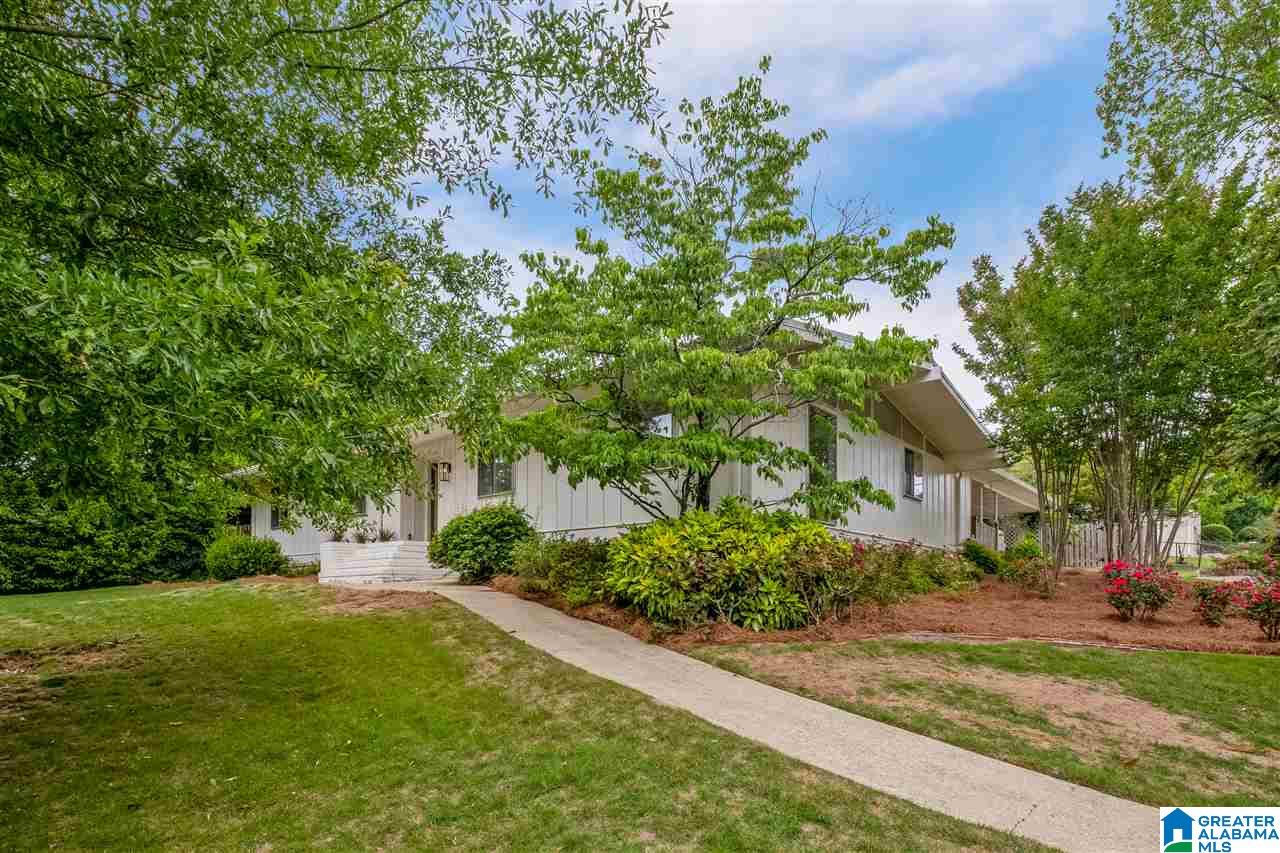 1842 Canyon Road Birmingham, AL 35216 - Photo 2 of 33