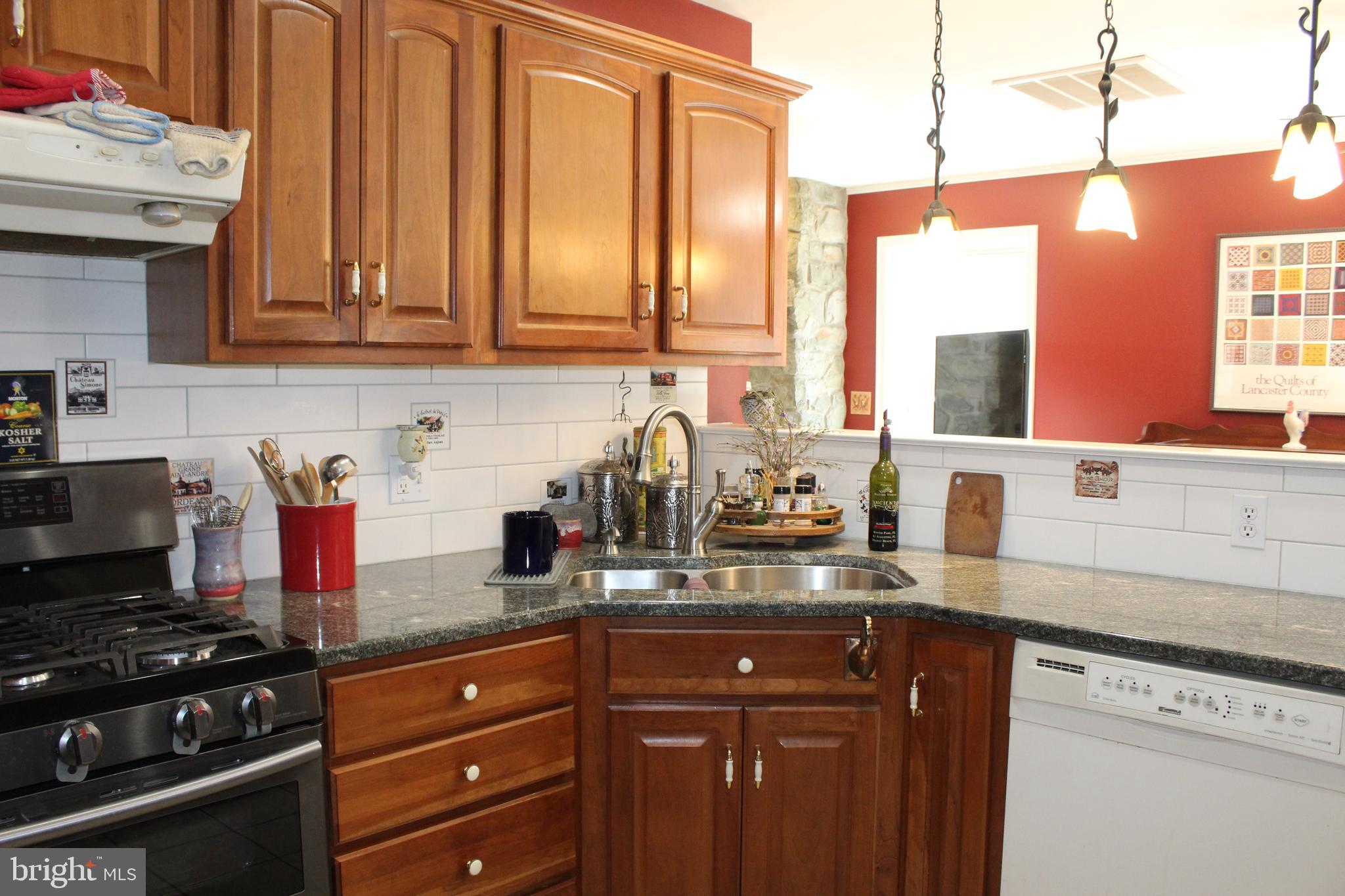 966 Pennsy Road Pequea, PA 17565 - Photo 9 of 44 Kitchen