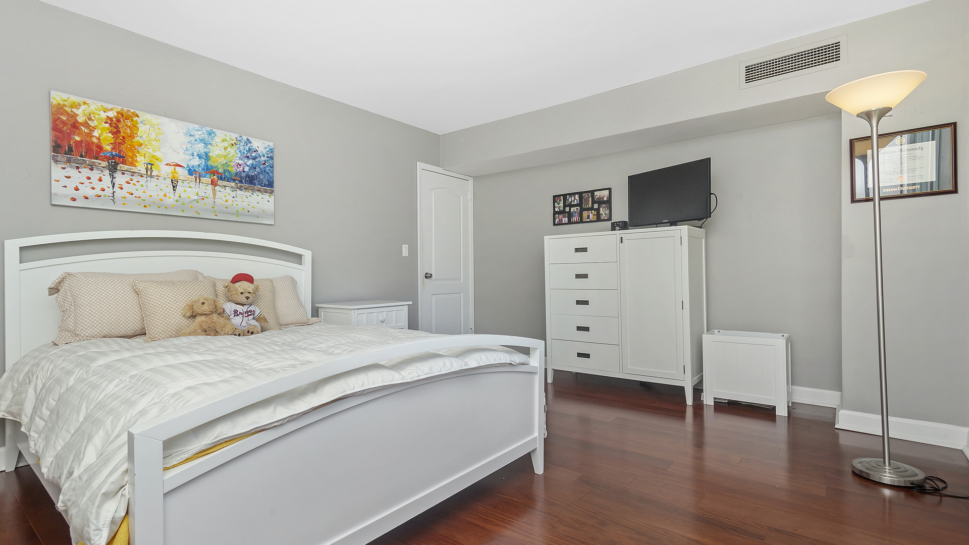 21 West Goethe Street, Unit 7L Chicago, IL 60610 - Photo 14 of 21