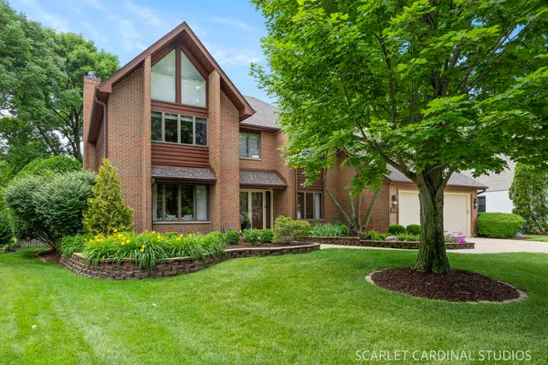$1,125,000 | 809 Glenmore Court, Naperville, IL 60540