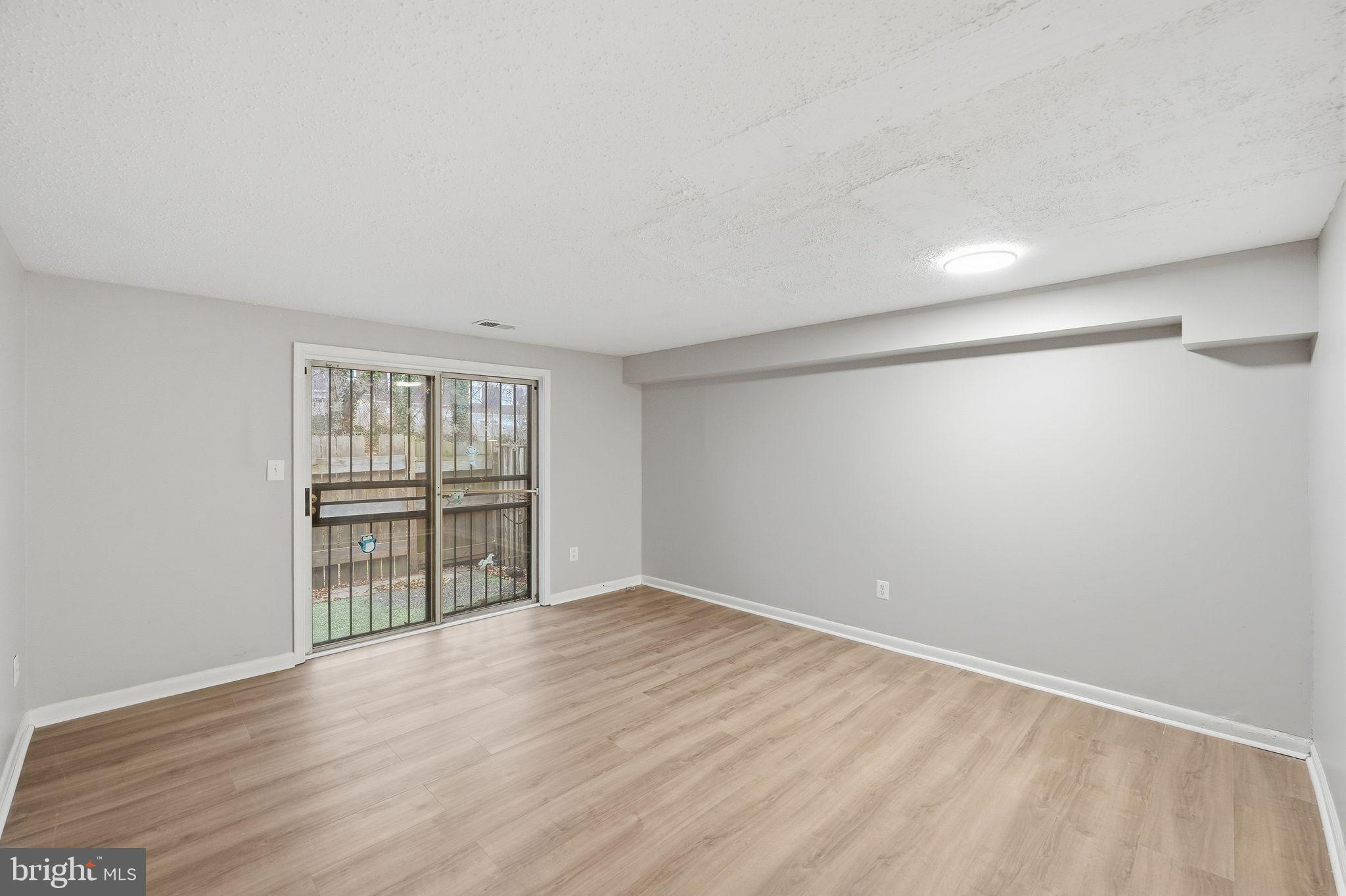 1868 Dutch Village Drive, Unit R277 Landover, MD 20785 - Photo 5 of 16