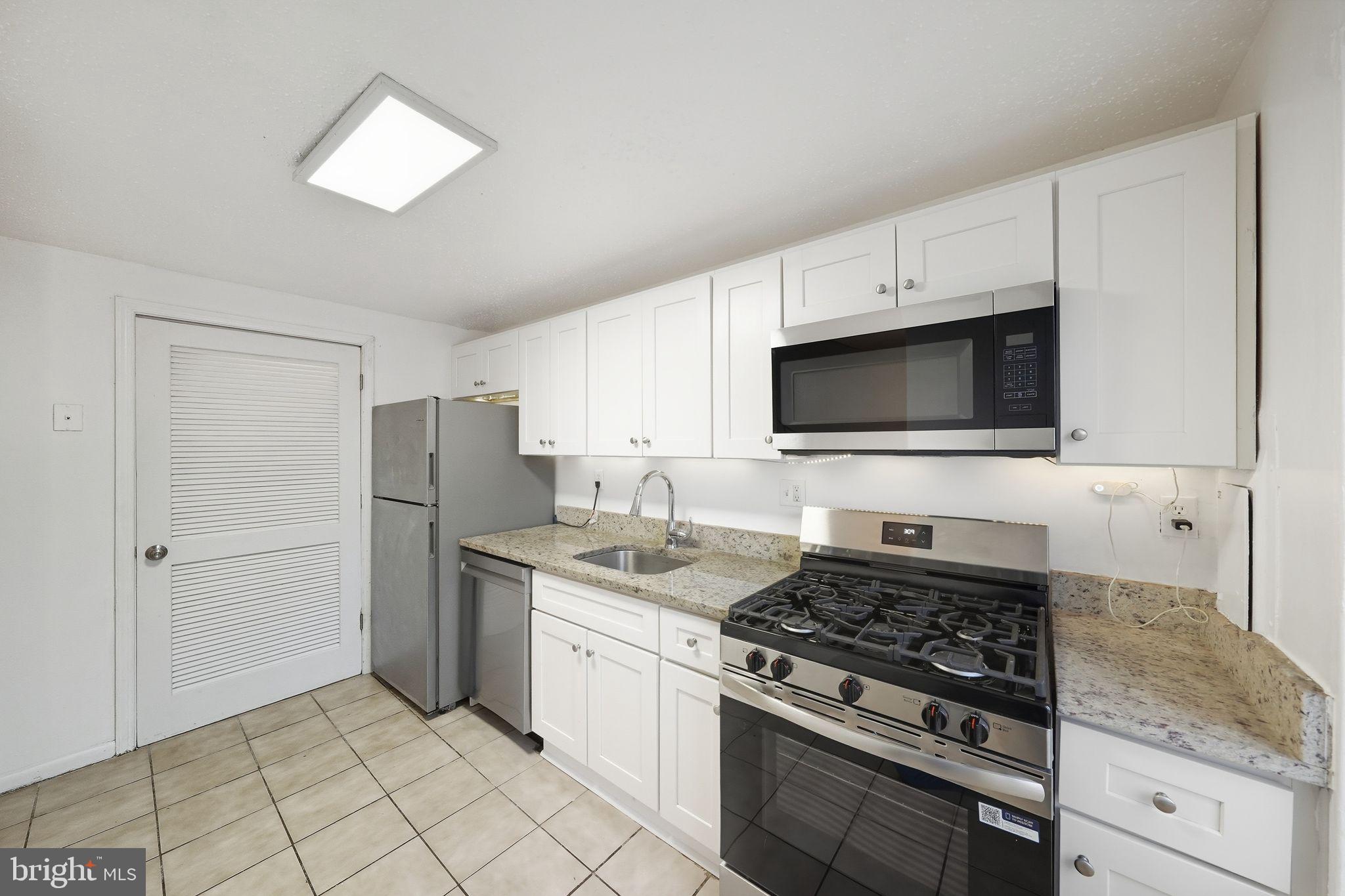 1868 Dutch Village Drive, Unit R277 Landover, MD 20785 - Photo 9 of 16