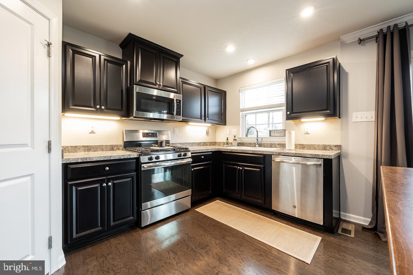 104 Pixie Moss Road Pottstown, PA 19464 - Photo 12 of 41