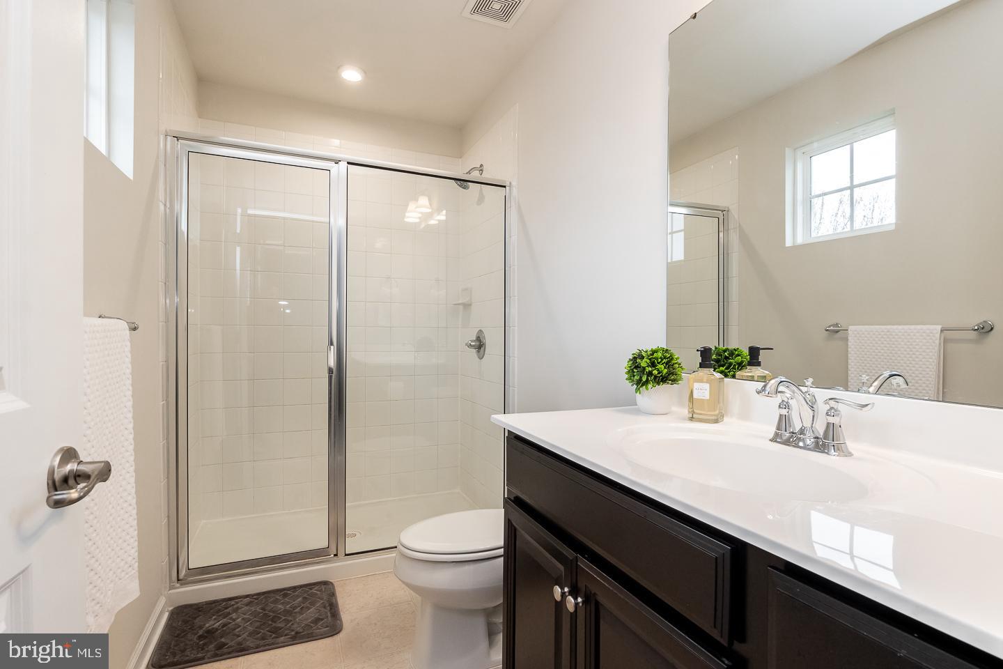 104 Pixie Moss Road Pottstown, PA 19464 - Photo 25 of 41 Owners Bathroom