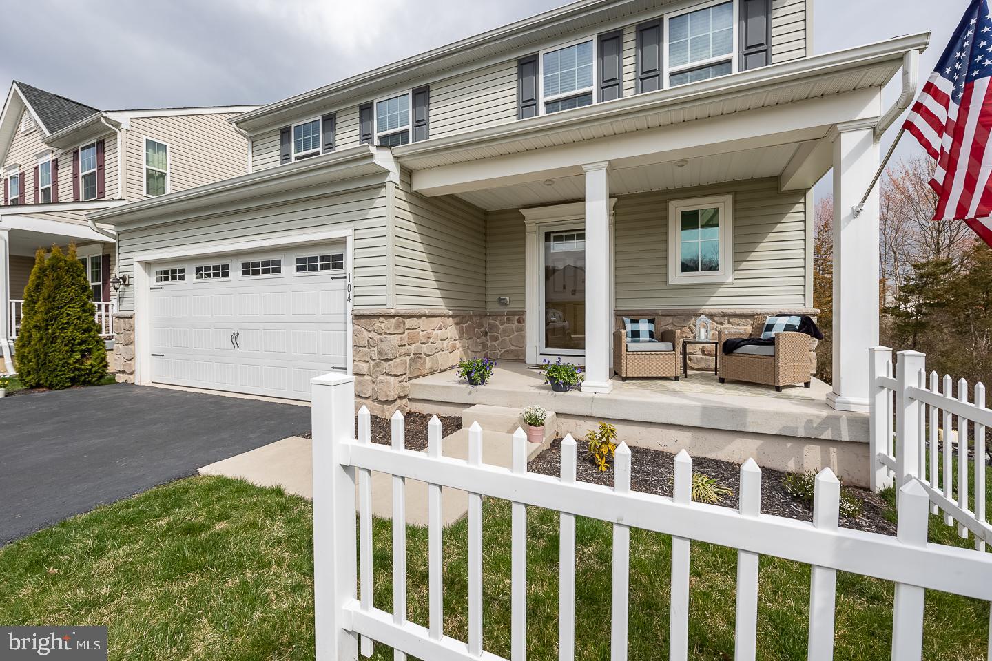 104 Pixie Moss Road Pottstown, PA 19464 - Photo 3 of 41