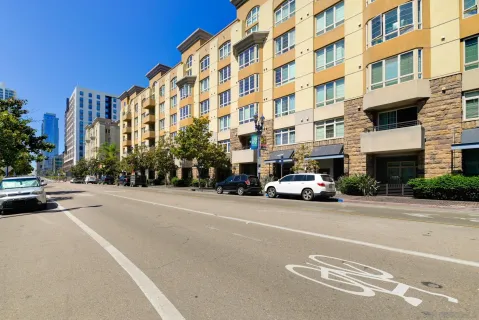 $599,900 | 1465 C Street, Unit 3301, San Diego, CA 92101