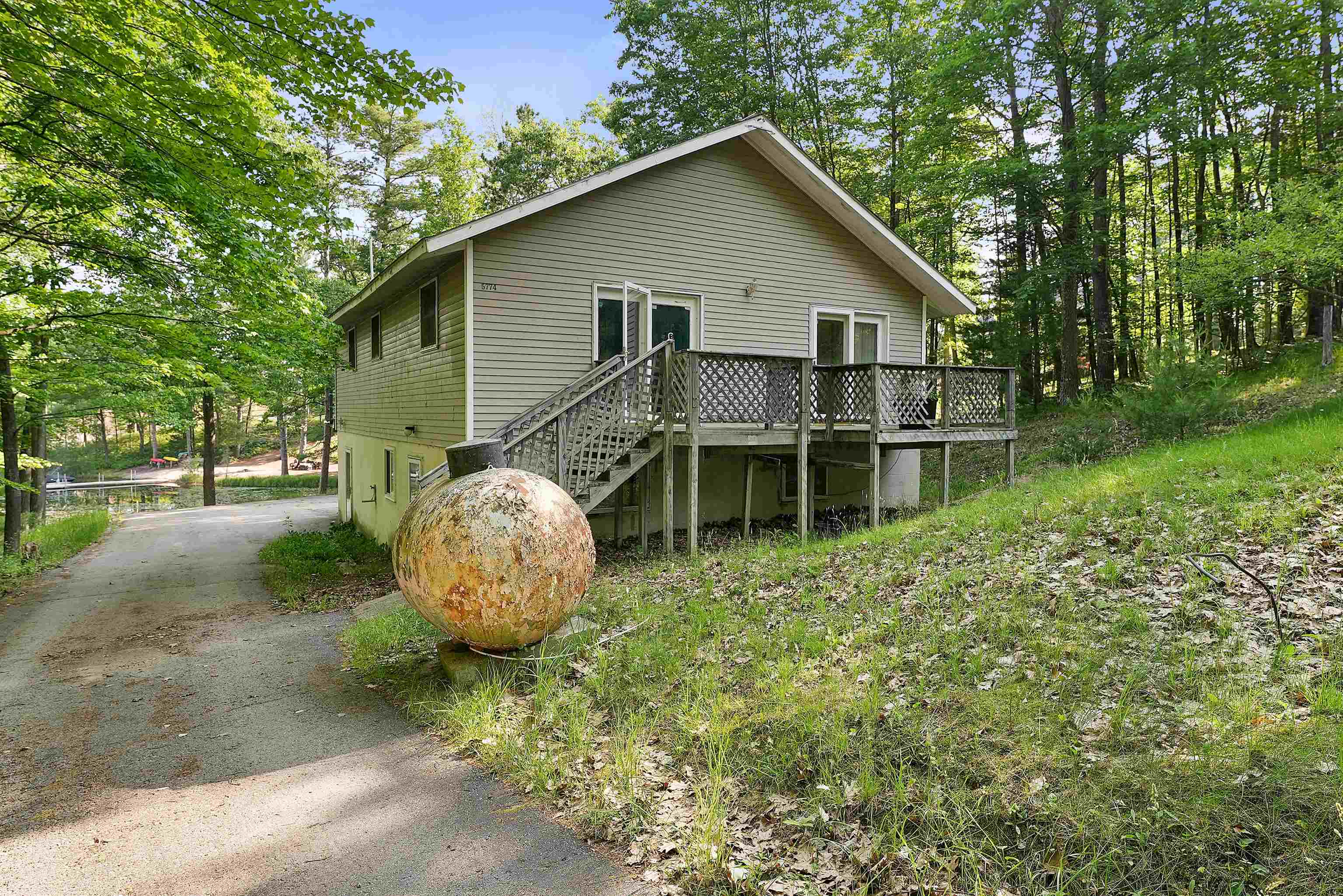 5774 Rennie View Traverse City, MI 49696 - Photo 33 of 34