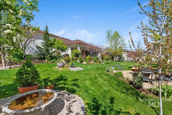 $930,000 | 15164 Pinehurst Way, Caldwell, ID 83607