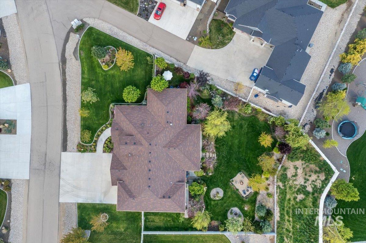 15164 Pinehurst Way Caldwell, ID 83607 - Photo 48 of 50 Asphalt shingle roof with multiple gables
