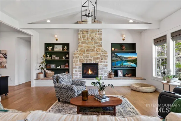 $930,000 | 15164 Pinehurst Way, Caldwell, ID 83607