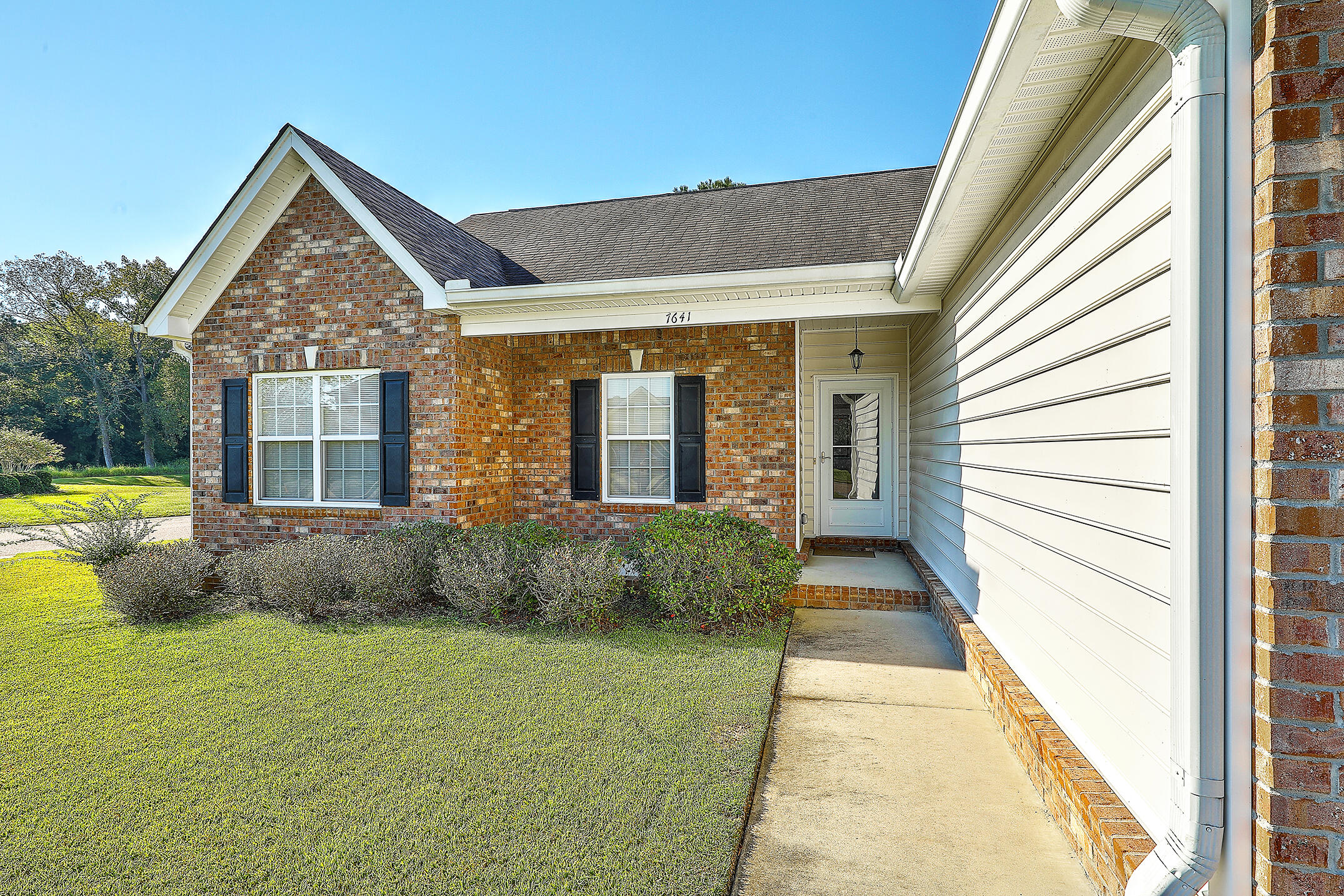7641 Fayetteville Road North Charleston, SC 29418 - Photo 4 of 25 1R3A5285_86_87_88_89_90_91