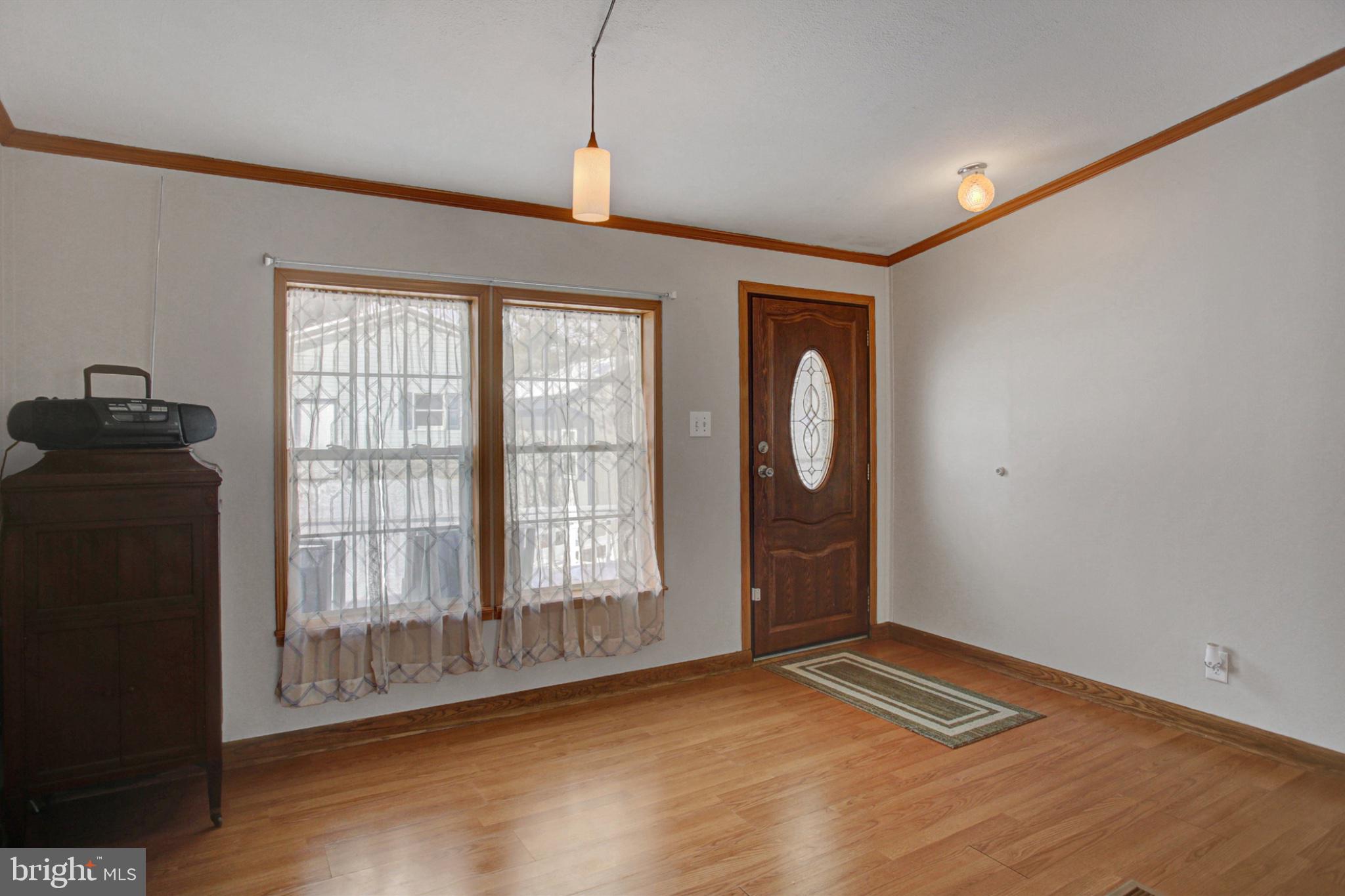 15134 North Young Road Greencastle, PA 17225 - Photo 5 of 30 Welcoming entryway with natural light.
