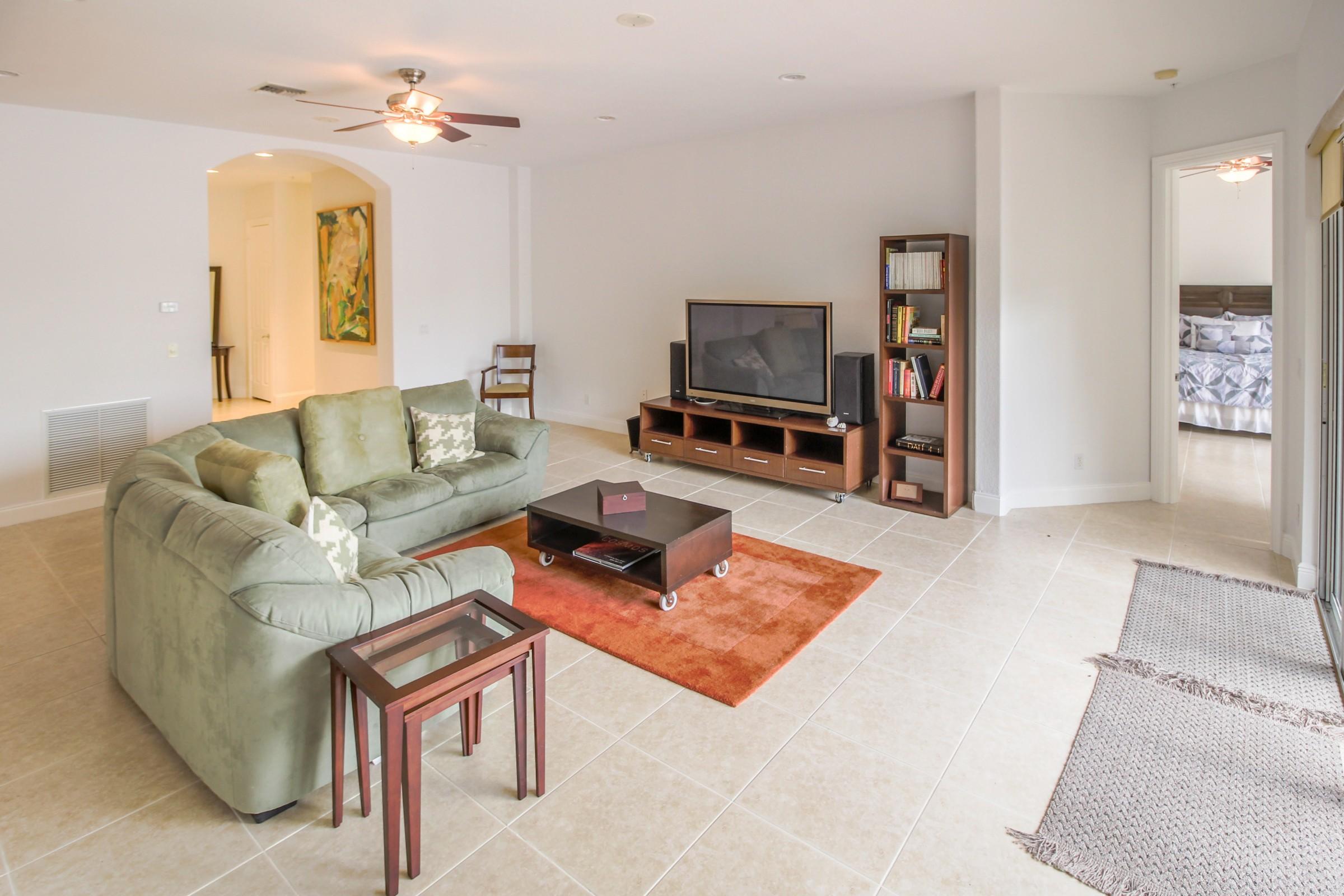 24 Royal Palm Way, Unit 1 Boca Raton, FL 33432 - Photo 6 of 47 5_AVCNWT_still_lr2