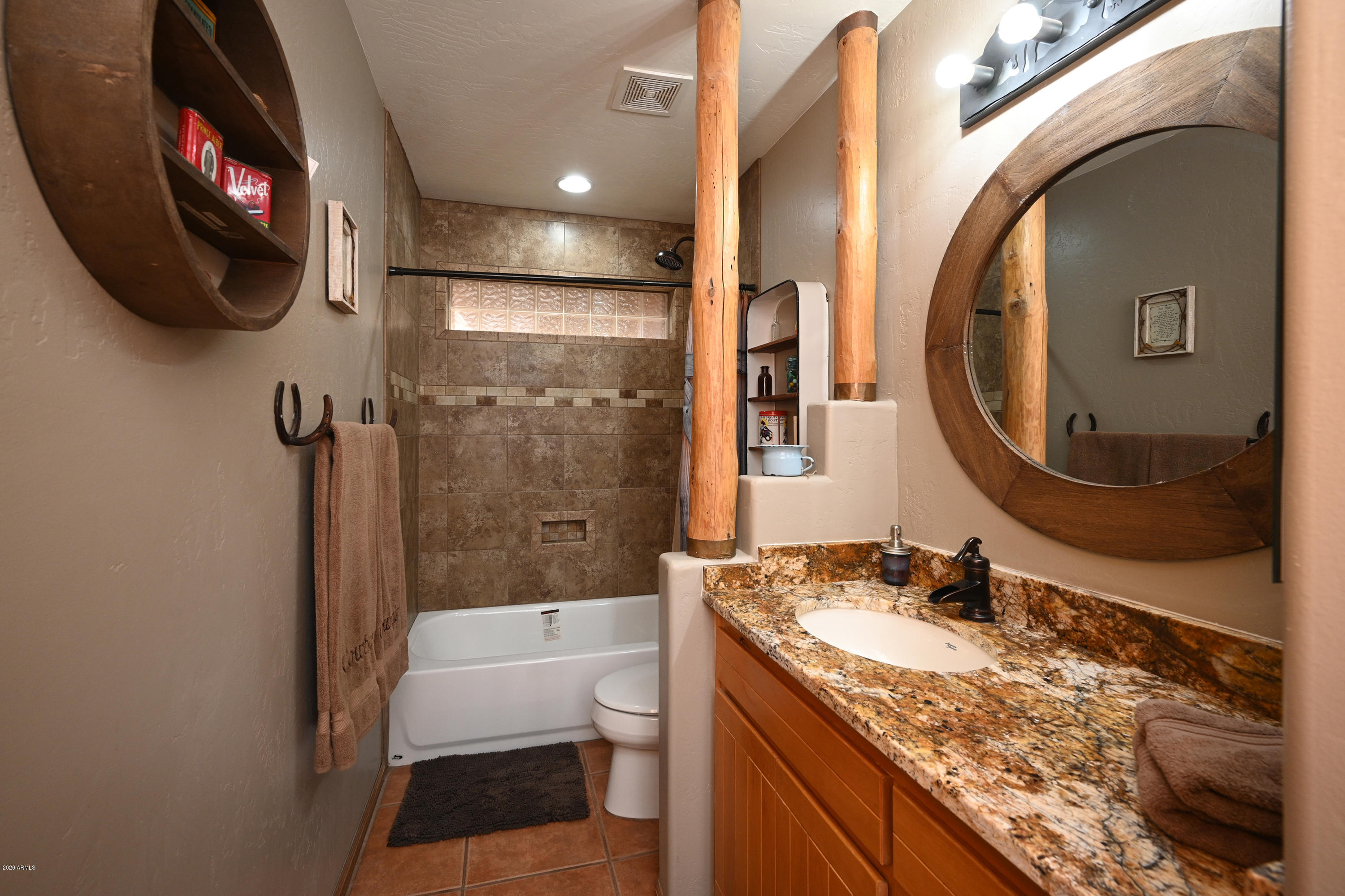 2311 West Irvine Road Phoenix, AZ 85086 - Photo 29 of 63 Guestbath A1