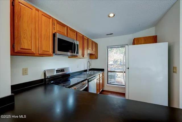 $215,000 | 7503 Windward Drive, New Bern, NC 28560