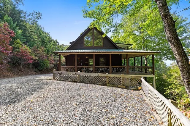 a view of a yard and an ocean