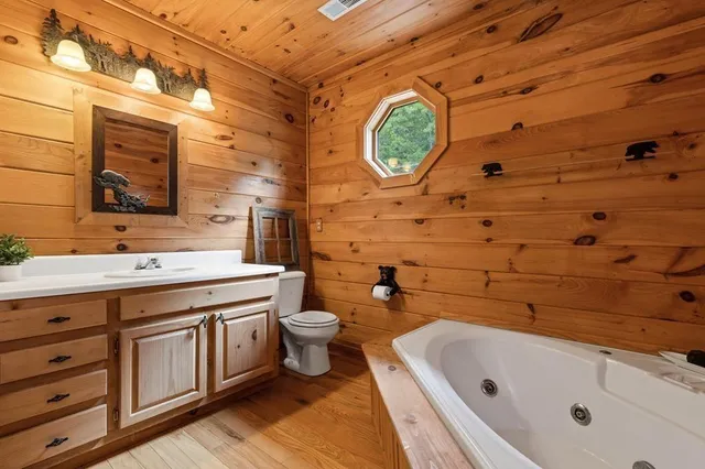 $599,000 | 100 Wintermute Drive, Mineral Bluff, GA 30559