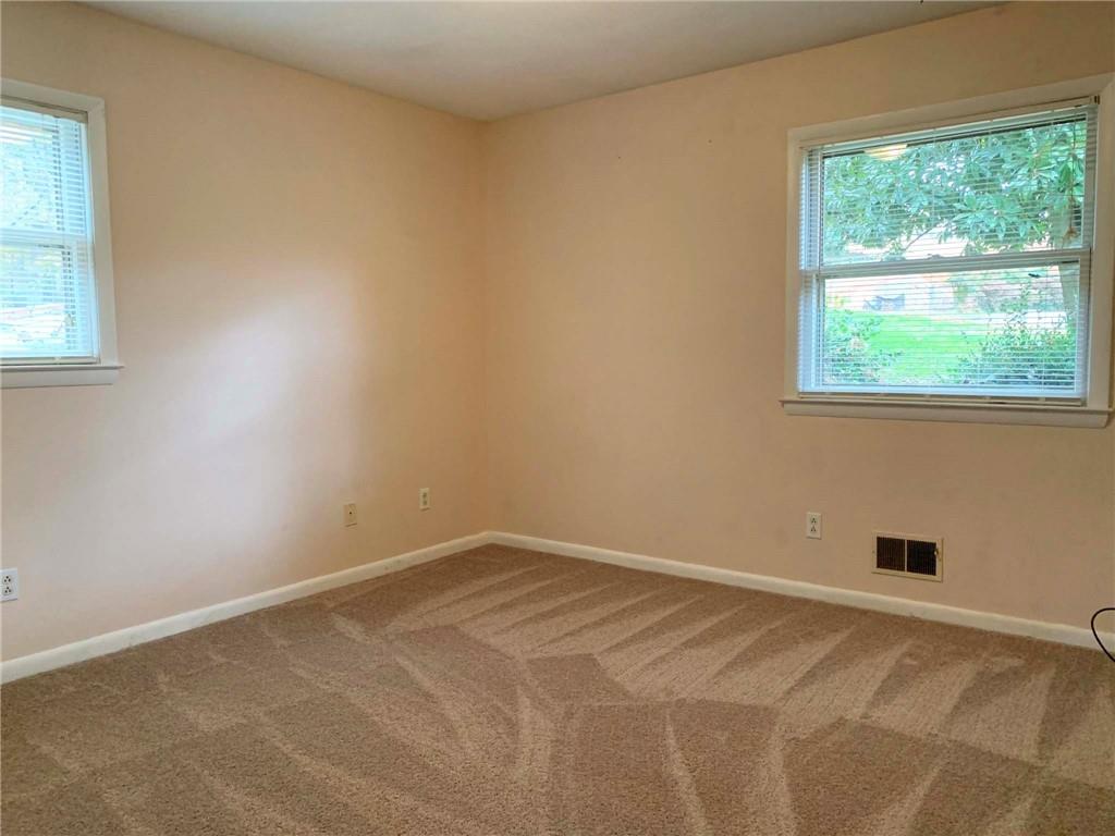 235 Skyline Road Hickory, NC 28601 - Photo 12 of 26 Gallery Image 12