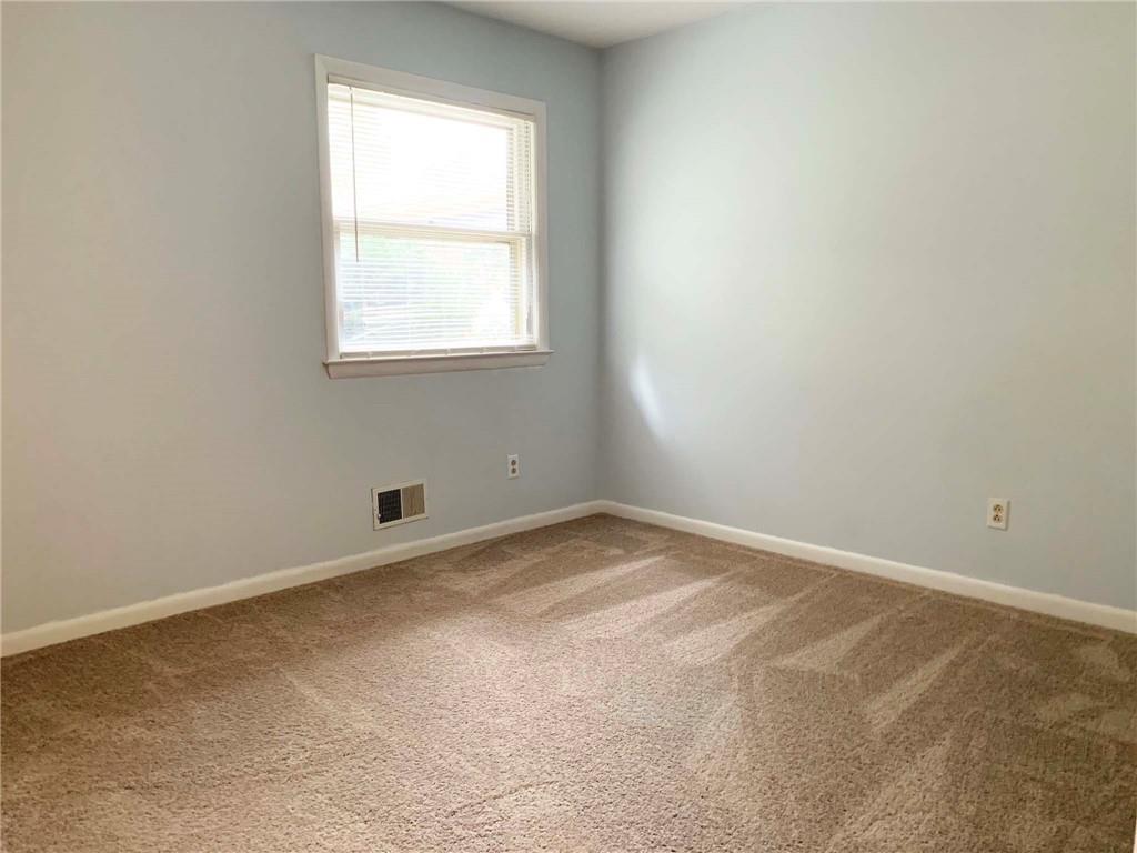 235 Skyline Road Hickory, NC 28601 - Photo 13 of 26 Gallery Image 13