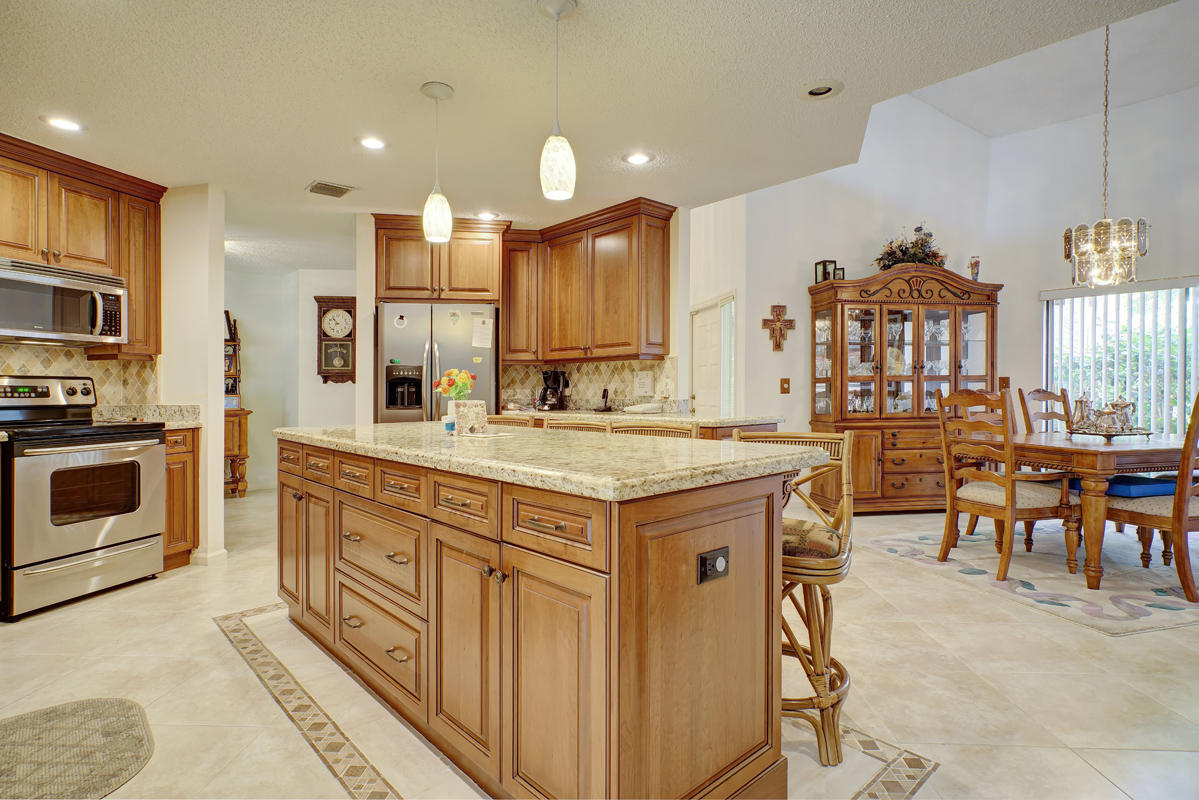 23365 Water Circle Boca Raton, FL 33486 - Photo 16 of 44 Open Granite Kitchen