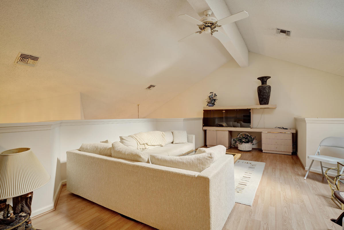 23365 Water Circle Boca Raton, FL 33486 - Photo 23 of 44 Loft Area