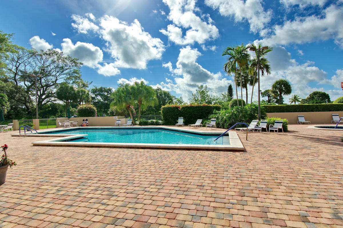 23365 Water Circle Boca Raton, FL 33486 - Photo 43 of 44 Community Pool Area