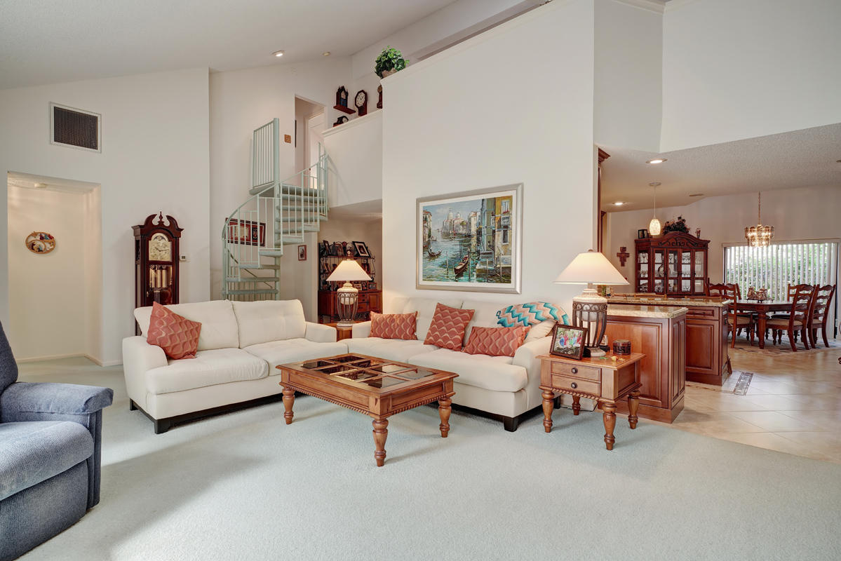 23365 Water Circle Boca Raton, FL 33486 - Photo 5 of 44 Living Room