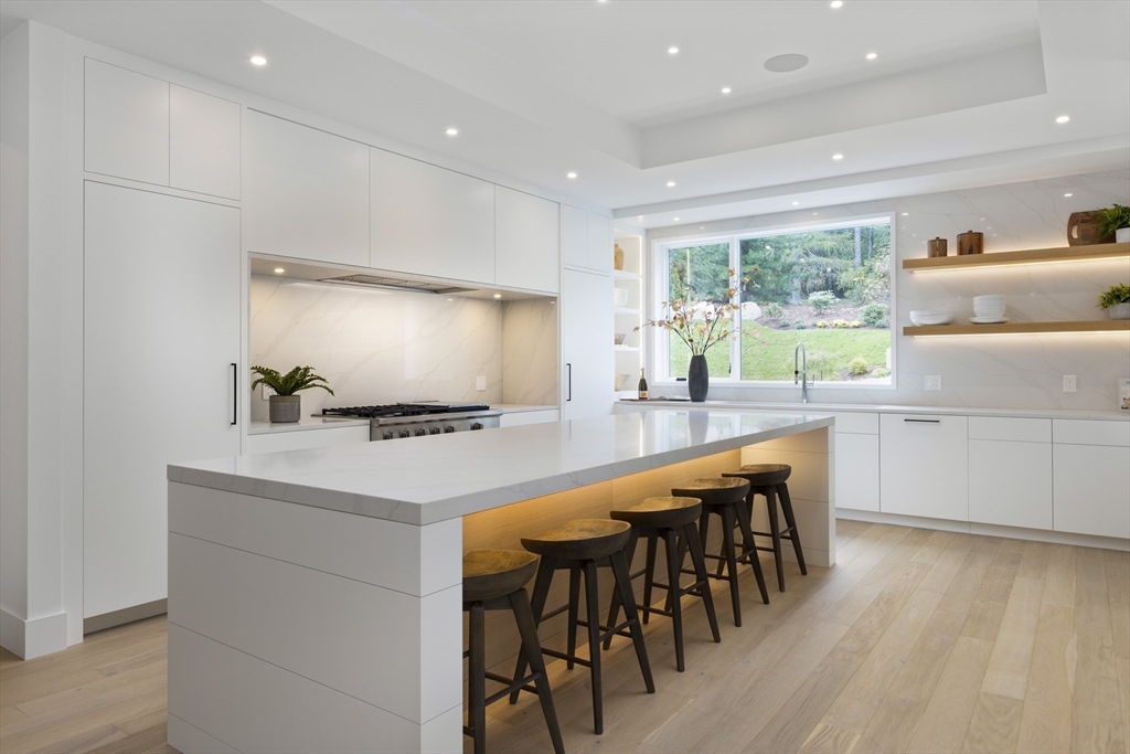 231 Westerly Road Weston, MA 02493 - Photo 9 of 12