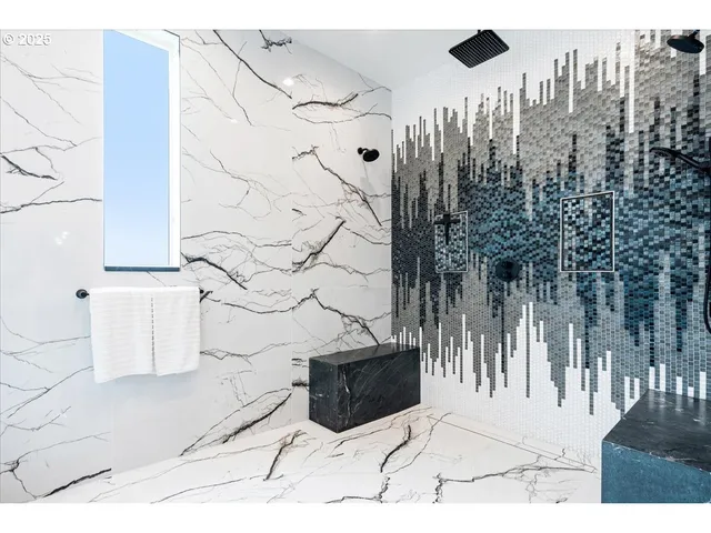 a view of a entryway