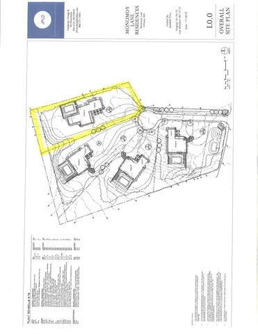 a black and white photo of a living room