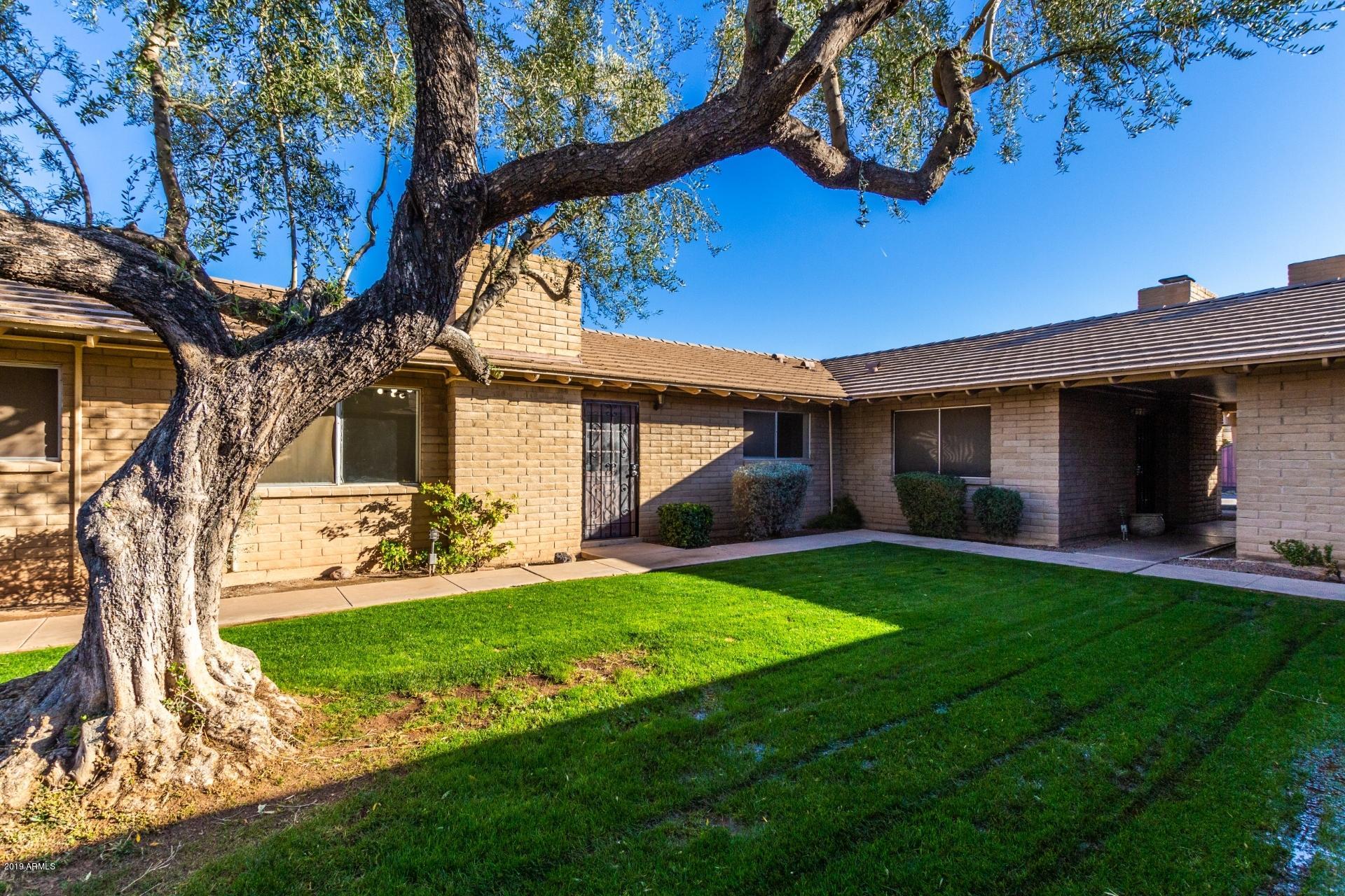 2725 South Rural Road, Unit 2 Tempe, AZ 85282 - Photo 14 of 17 Front south courtyard