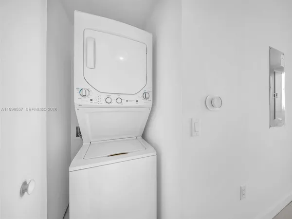 $3,300 | 501 Northeast 31st Street, Unit 2902, Miami, FL 33137