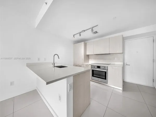 $3,300 | 501 Northeast 31st Street, Unit 2902, Miami, FL 33137