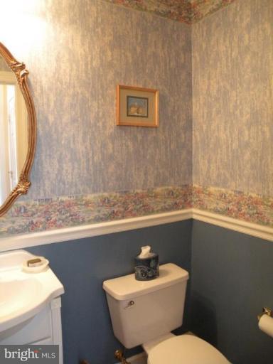 5595 Rivendell Place Frederick, MD 21703 - Photo 4 of 18 Half Bath 1