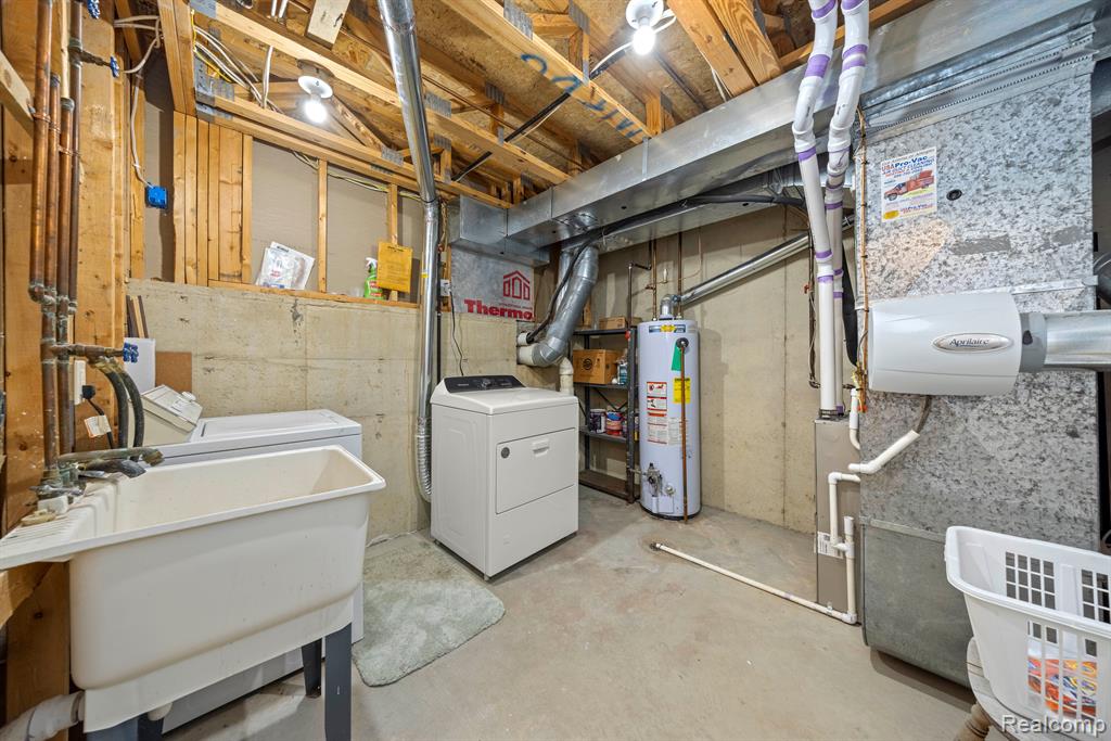 39449 Country Lane Novi, MI 48375 - Photo 24 of 29