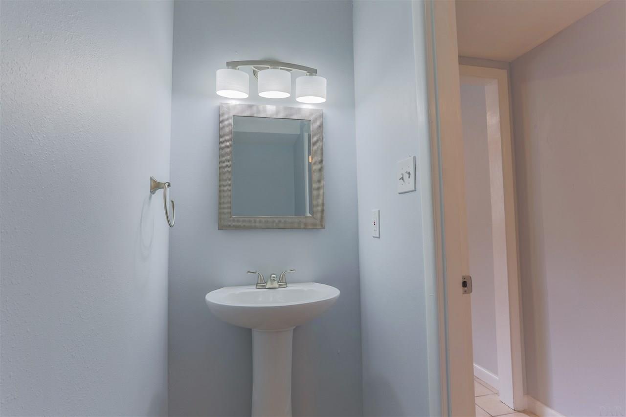 985 Commonwealth Road Pensacola, FL 32504 - Photo 11 of 44 Gallery Image 11
