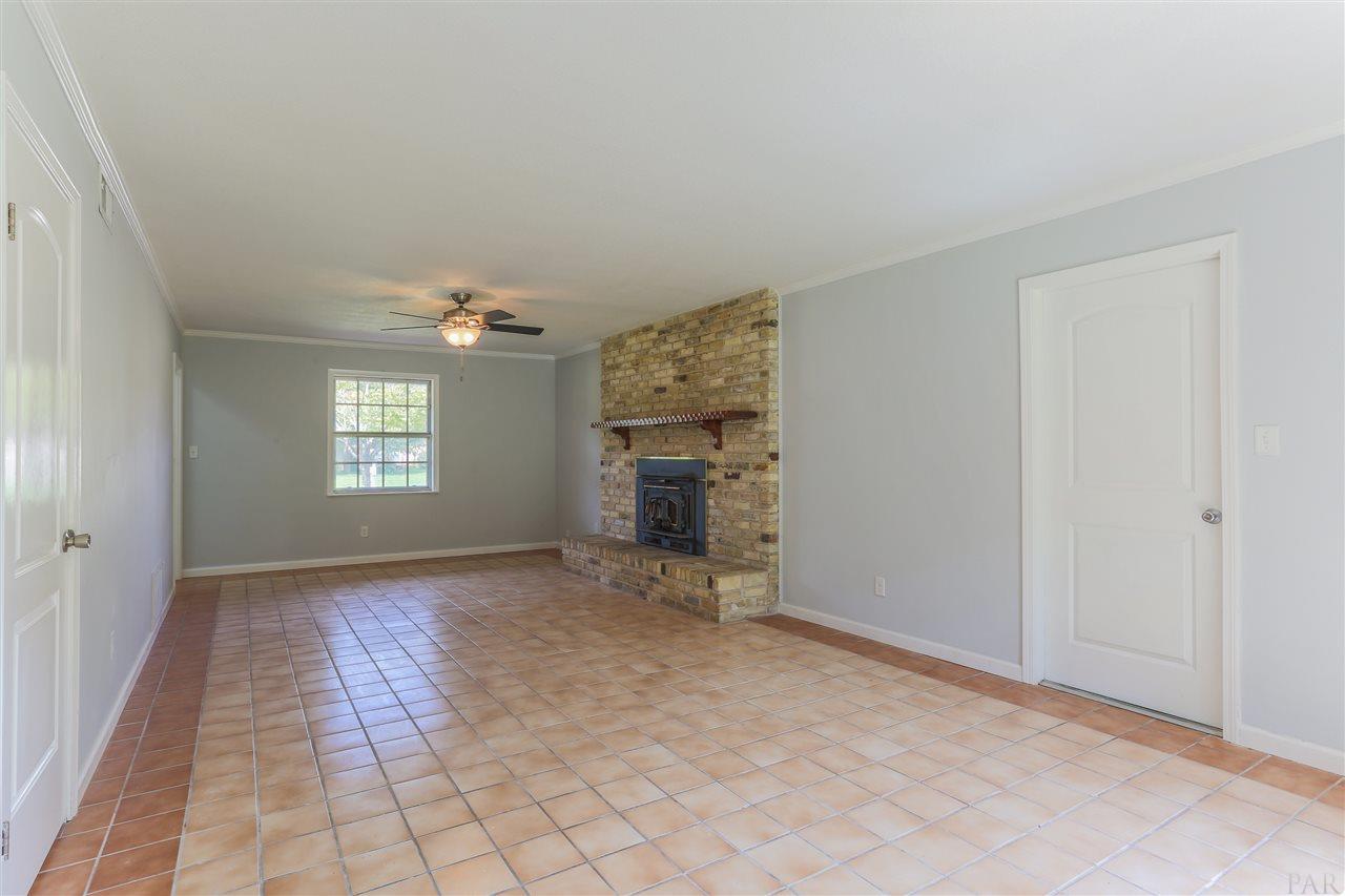 985 Commonwealth Road Pensacola, FL 32504 - Photo 19 of 44 Gallery Image 19