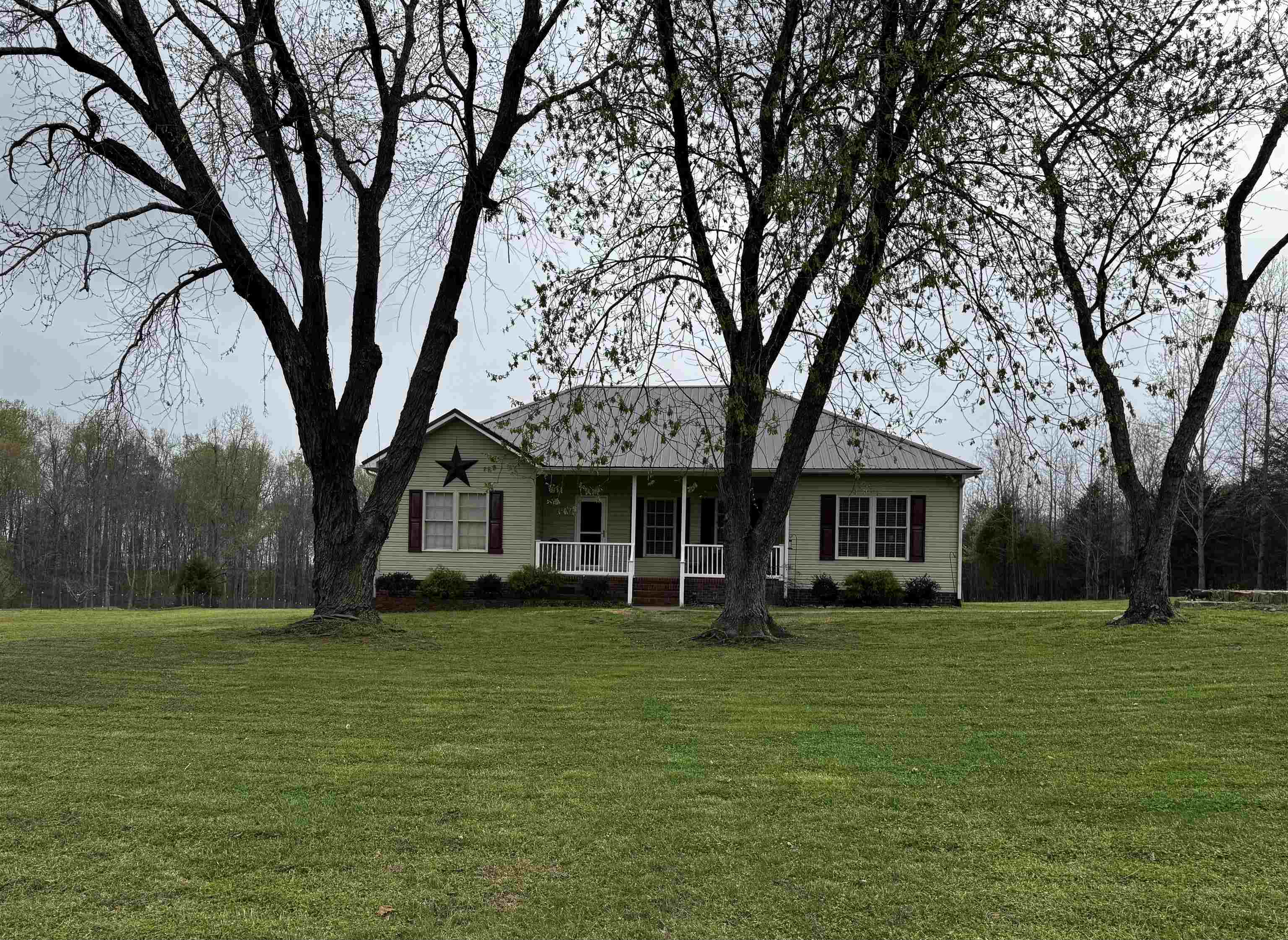 1999 State Rd S-46-149 Clover, SC 29710 - Photo 3 of 38