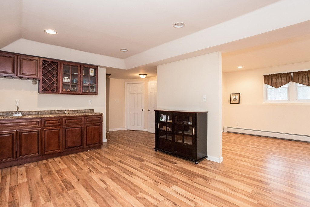 953 Walnut Plain Road Rochester, MA 02770 - Photo 19 of 28 Gallery Image 19