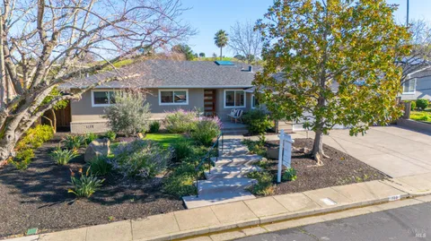 $1,549,000 | 739 Tamarack Drive, San Rafael, CA 94903