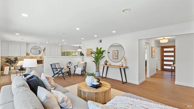 $1,549,000 | 739 Tamarack Drive, San Rafael, CA 94903
