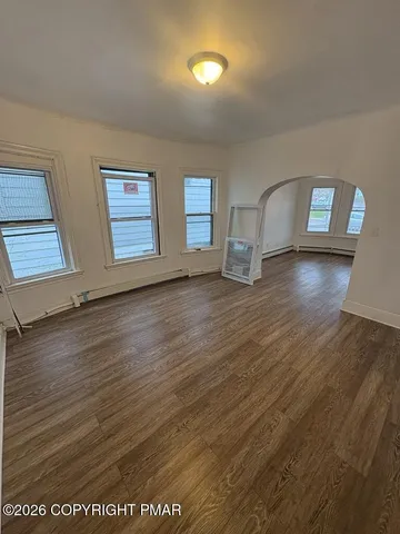 $2,400 | 415 South Main Avenue, Scranton, PA 18504