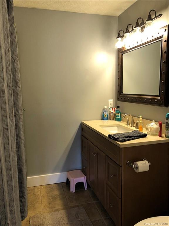 202 Laurel Ridge Road, Unit 3 Asheville, NC 28805 - Photo 22 of 28 Gallery Image 22
