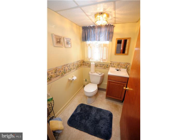 3570 Hedrick Road Harleysville, PA 19438 - Photo 12 of 25 Bathroom