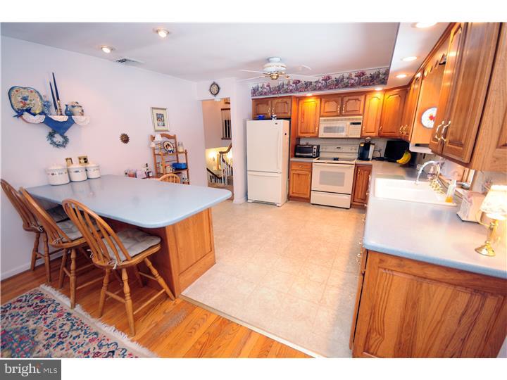 3570 Hedrick Road Harleysville, PA 19438 - Photo 13 of 25 Kitchen