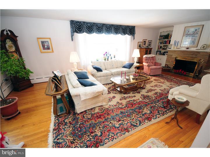 3570 Hedrick Road Harleysville, PA 19438 - Photo 17 of 25 Living Room