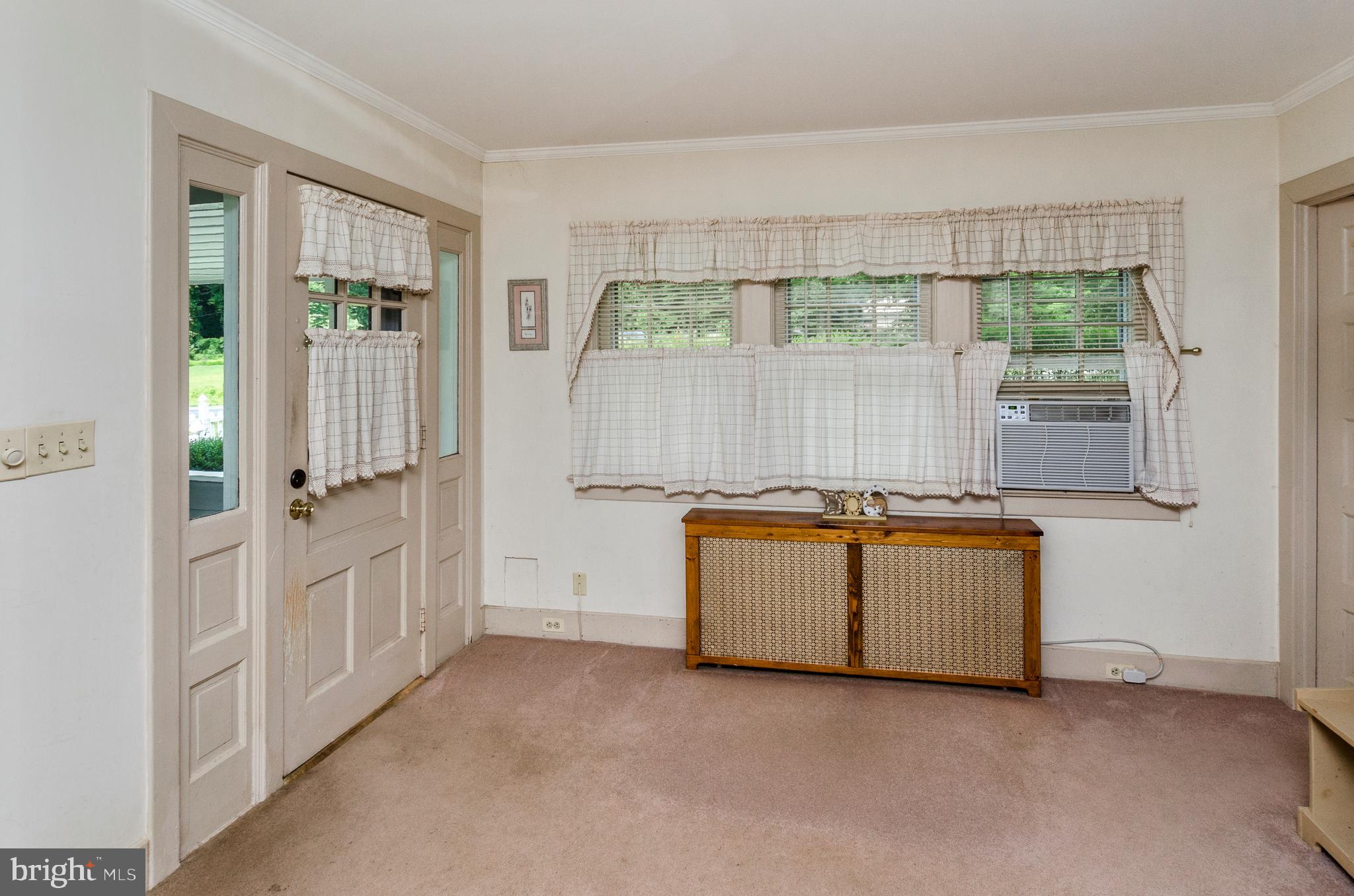 191 Crusher Road Hopewell, NJ 08525 - Photo 4 of 30 Gallery Image 4