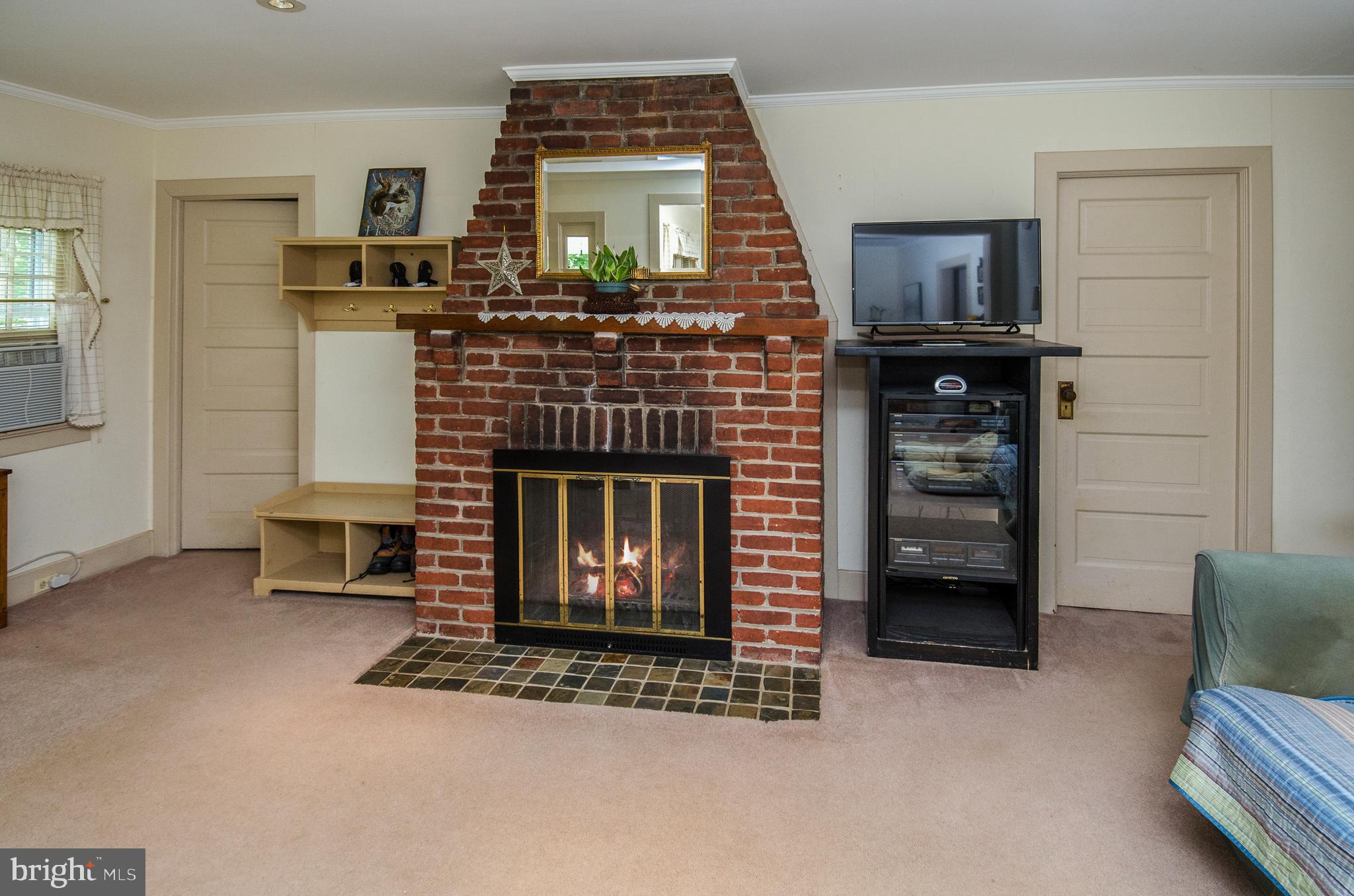 191 Crusher Road Hopewell, NJ 08525 - Photo 6 of 30 Gallery Image 6